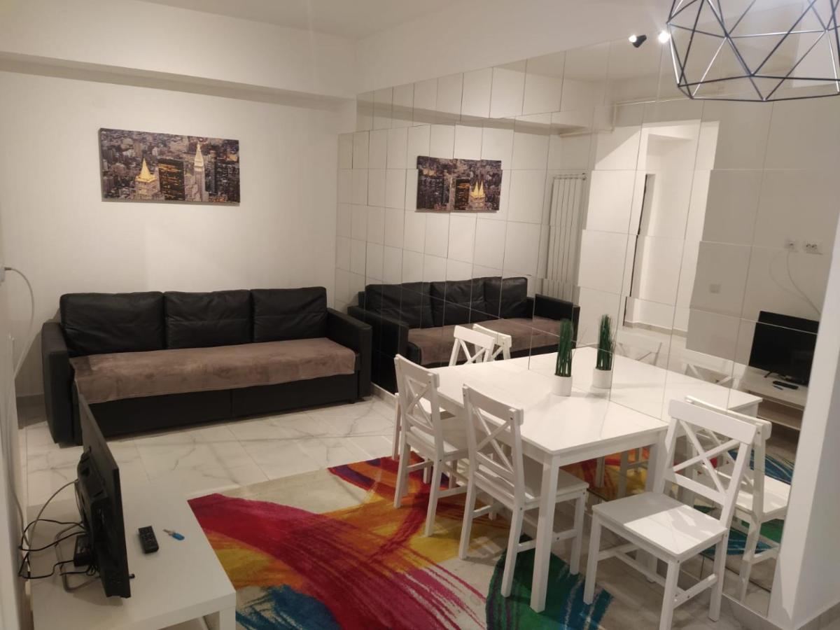 Confort' By J Iasi Exterior photo